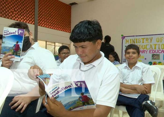 MINED realiza lanzamiento de estrategia nacional