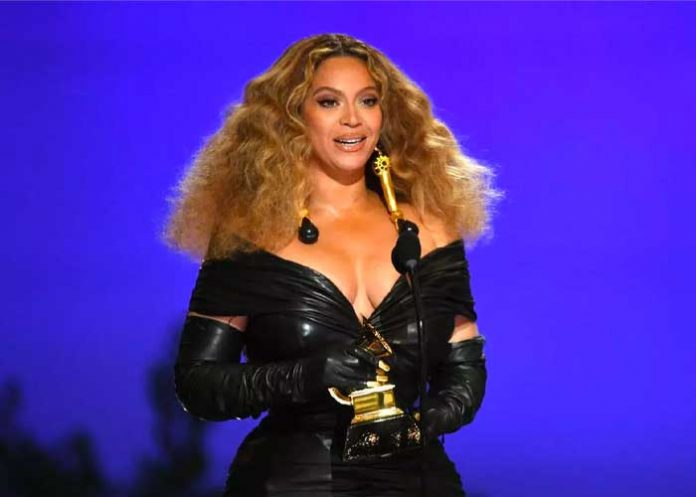 bello2 Beyoncé anuncia nuevo álbum en el Super Bowl LVIII