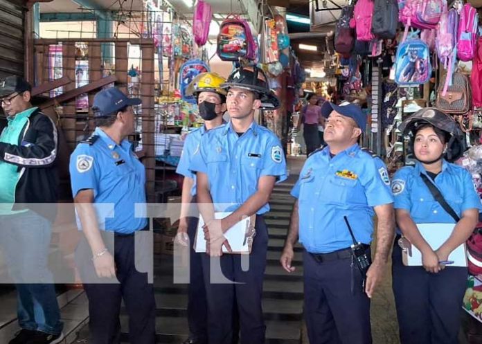 Foto: Inspección de tramos en el Mercado Israel Lewites / TN8