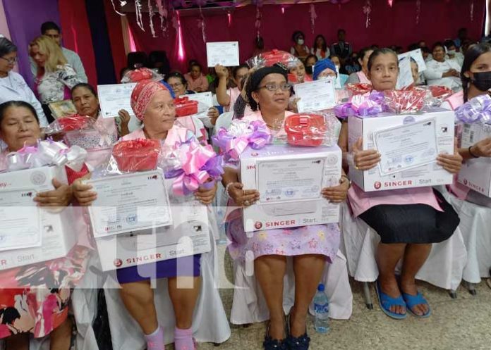 cantal-1 Foto: Taller de confección con mujeres con cáncer / TN8