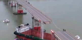 Cinco muertos en China por el choque de un buque con un puente