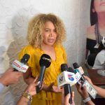 Mujer es víctima de robo en República Dominicana
