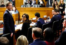 Facebook pide disculpas