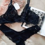 Niñas en lencería en España desata gran polémica