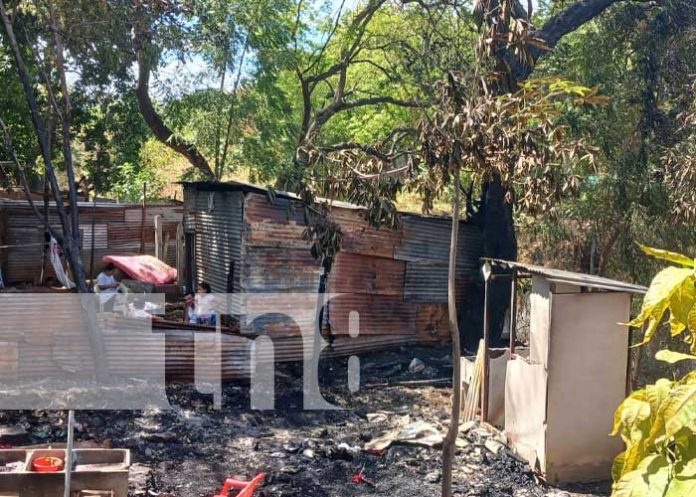 inn-2 Foto: Incendio consume una vivienda del Reparto Santa Clara, Managua / TN8