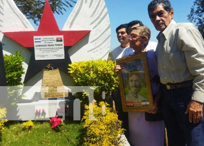 kuan-noldo-2 Foto: Homenaje al revolucionario Arnoldo Kuan / TN8