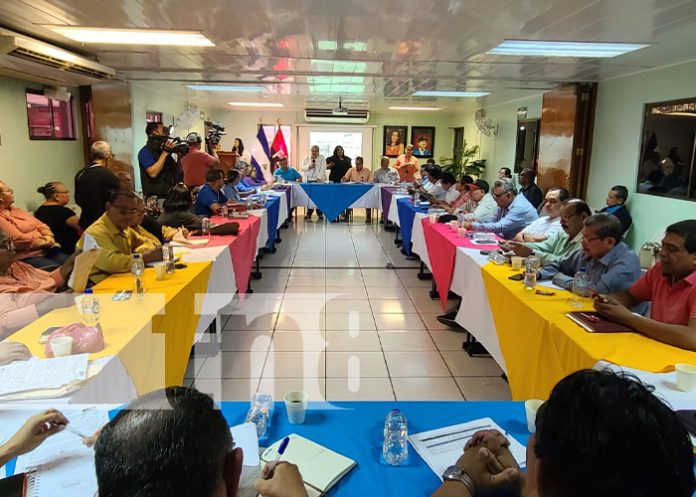 mani-sal-5 Foto: Negociación por el salario mínimo 2024 en Nicaragua / TN8