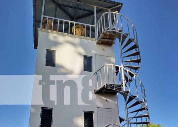 ome-vino-2 Foto: Puesta del Sol, lugar para conocer en Ometepe / TN8