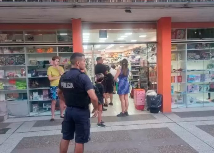 robo2 Arrestan a niña de 12 años por robar útiles en Argentina