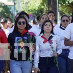 Juventud, legado victorioso de Sandino: 90 años de su paso a la inmortalidad Foto: Ofrenda floral de la Juventud Sandinista al General Sandino / TN8