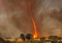 Tornado de fuego captado por un bombero