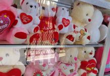 El amor se une con el comercio en Nicaragua para celebrar a San Valentín Foto: Comercios de Nicaragua bien activos por San Valentín / TN8