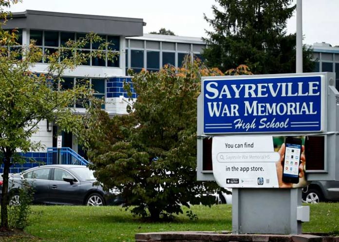 1 Crimen atroz en Nueva Jersey: Niño hallado muerto en vehículo incendiado