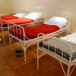 Matan a enfermero de psiquiátrico de una patada en los genitales