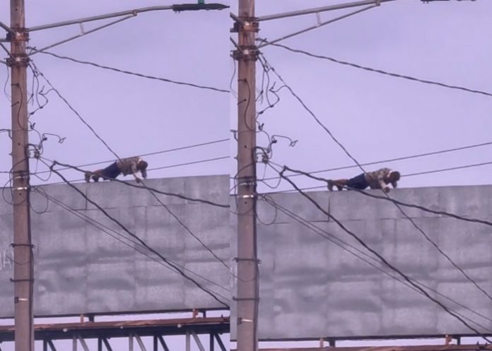 Hombre se luce al estilo Rocky Balboa en Managua