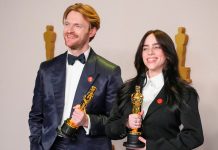 Foto: El mensaje detrás del pin rojo en Los Oscar /cortesía