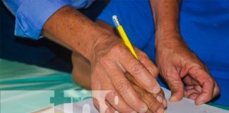 El legado de Erving Ampie Álvarez: 40 años de dedicación a la alfabetización en Nicaragua