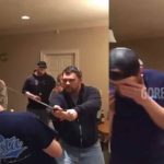 Corta la nariz de su amigo con una espada, todo por hacer un reto viral Corta la nariz de su amigo con una espada, todo por hacer un reto viral