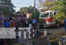 Granada: Fuerte incendio deja una persona con quemaduras y en cenizas una vivienda Foto: Granada: Fuerte incendio deja una persona con quemaduras y en cenizas una vivienda/TN8