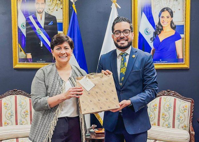 1 Foto:Nicaragua sostiene fraternal encuentro con la Ministra de Cultura de El Salvador/Cortesía