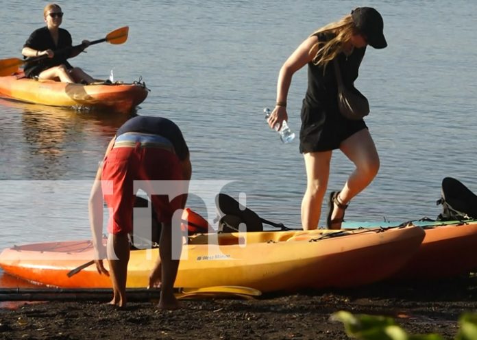 Descubre el mágico Río Istiam: Santuario de aves en Ometepe, Nicaragua