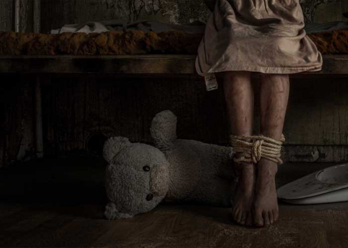 Foto: Instinto protector de una madre salva la vida de su hija de ser secuestrada / Cortesía