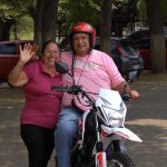 Presentan a ganadores del segundo sorteo de motos de verano con diaria