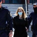 Justicia en Grecia: Condenada a cadena perpetua por matar a sus 3 hijas Madre condenada a cadena perpetua en Grecia