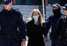Justicia en Grecia: Condenada a cadena perpetua por matar a sus 3 hijas Madre condenada a cadena perpetua en Grecia