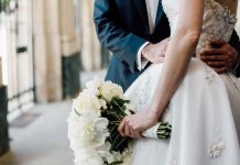 ¿Hizo mal? Novia pide a sus invitados que «paguen» la comida en su boda ¿Hizo mal? Novia pide a sus invitados que "paguen" la comida en su boda