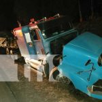 Triple colisión deja cuantiosos daños materiales en comarca El Portón en Boaco Triple colisión deja cuantiosos daños materiales en comarca El Portón del municipio de Boaco