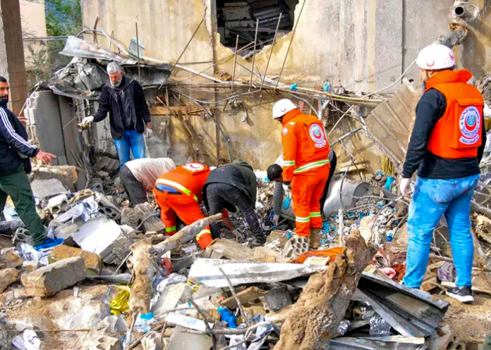 2 Ejército sionista destruye centro médico en el sur de Líbano