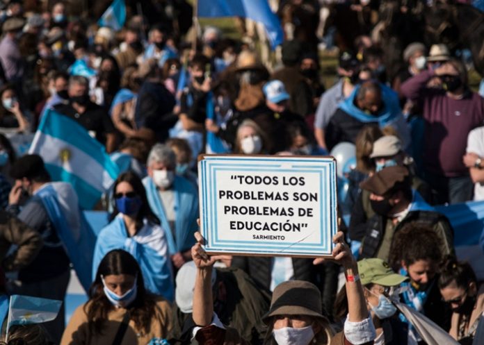 2 Foto: Paro docentes en Argentina /cortesía