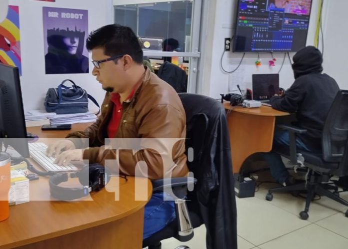 Foto: TN8 celebra el Día Nacional del Periodista resaltando su compromiso con la verdad