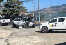 Sicarios acribillan carro a plena luz del día en residencial de Costa Rica