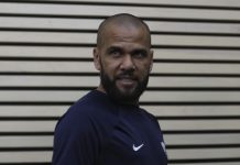 Dani Alves sigue sin depositar fianza