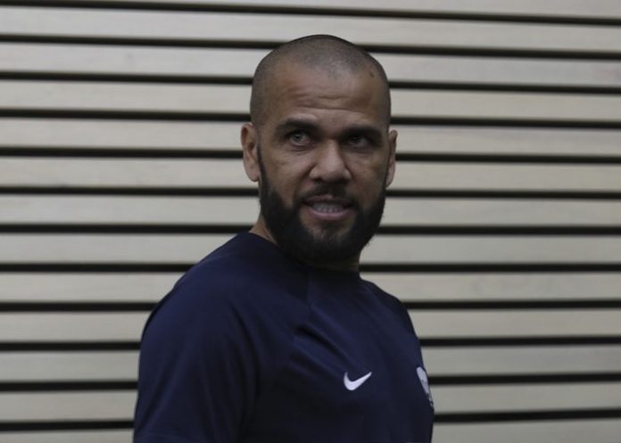 Dani Alves sigue sin depositar fianza