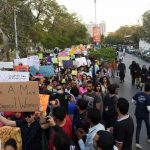 Mujeres salen a las calles en Pakistán para exigir más derechos