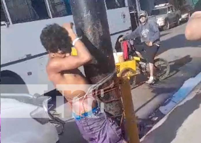 Foto: Agreden a supuesto ladrón en el Mercado Oriental, Managua / TN8