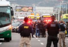 Toma 17 rehenes de un autobús en Brasil