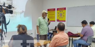 Foto: Taller de edición de cine en la Cinemateca Nacional / TN8