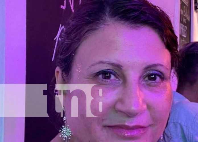 Mujer originaria de Rusia pierde la visa en aguas de Poneloya