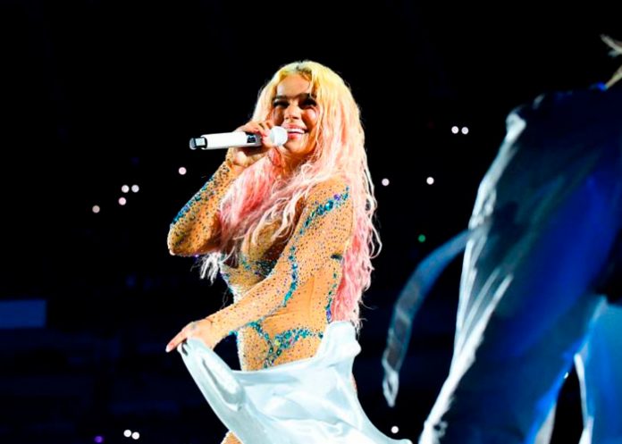 Karol G afirma levanta rumores de boda