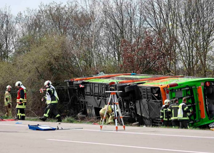 Cinco muertos en accidente de autobús en Alemania