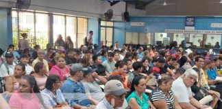 Foto: Horarios de migración y extranjería / TN8