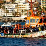 Hallan cuatro migrantes muertos en embarcación cerca de las Islas Canarias Encuentran migrantes muertos en una embarcación cerca de Canarias