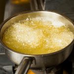 Desgraciado le deja caer aceite hirviendo a su esposa para ‘desfigurarla’ Condenado en Francia a 13 años de cárcel