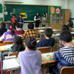 Inaceptable: Profesor mata de una brutal paliza a su alumno de 14 en Pakistán Alumno de Pakistán muere luego de que el maestro lo golpeó con una vara