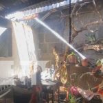 Foto: Bomberos controlan incendio en una vivienda de Estelí / TN8