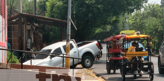 Carro al fondo de una canaleta en las Américas 2